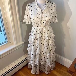 Queenie Ruffled Tiered Dress, Kentucky Derbyday ! Size Small. White w polka dots
